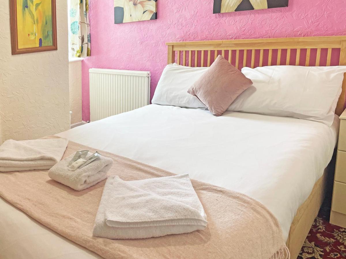 Sapphire Hotel Blackpool Promenade Buitenkant foto