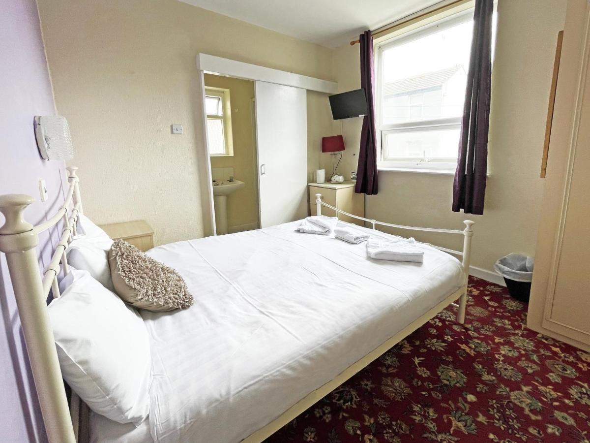 Sapphire Hotel Blackpool Promenade Buitenkant foto