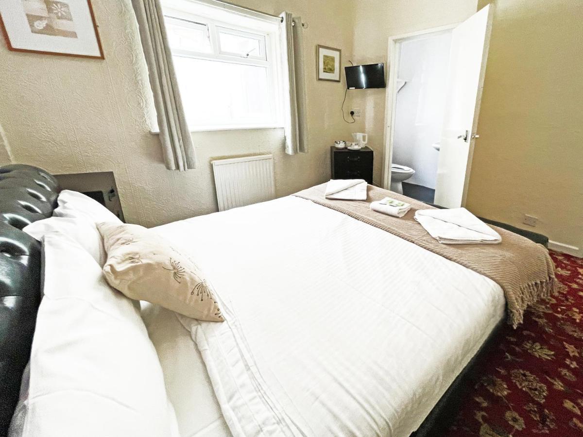 Sapphire Hotel Blackpool Promenade Buitenkant foto
